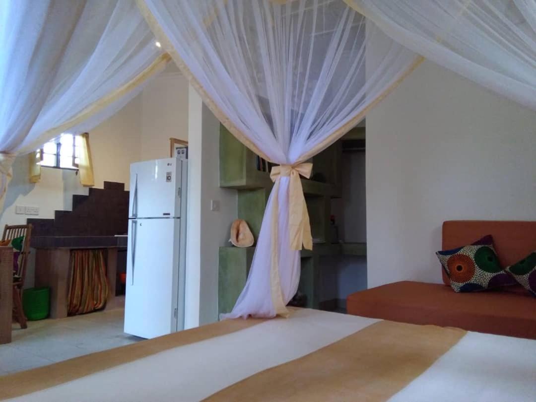Kamili View Apartments キウェンワ エクステリア 写真