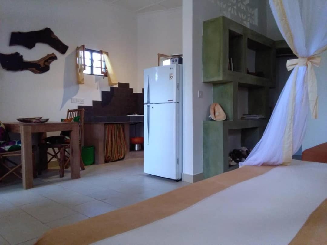 Kamili View Apartments キウェンワ エクステリア 写真